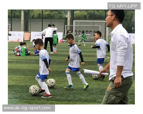 青岛青少年足球培训助力孩子成长培养未来足球明星的摇篮与平台